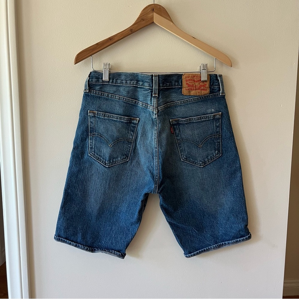 Levi’s 501 Jean Denim Shorts Bermuda Knee Length Jort Boyfriend Size 30 Vintage - Picture 3 of 7